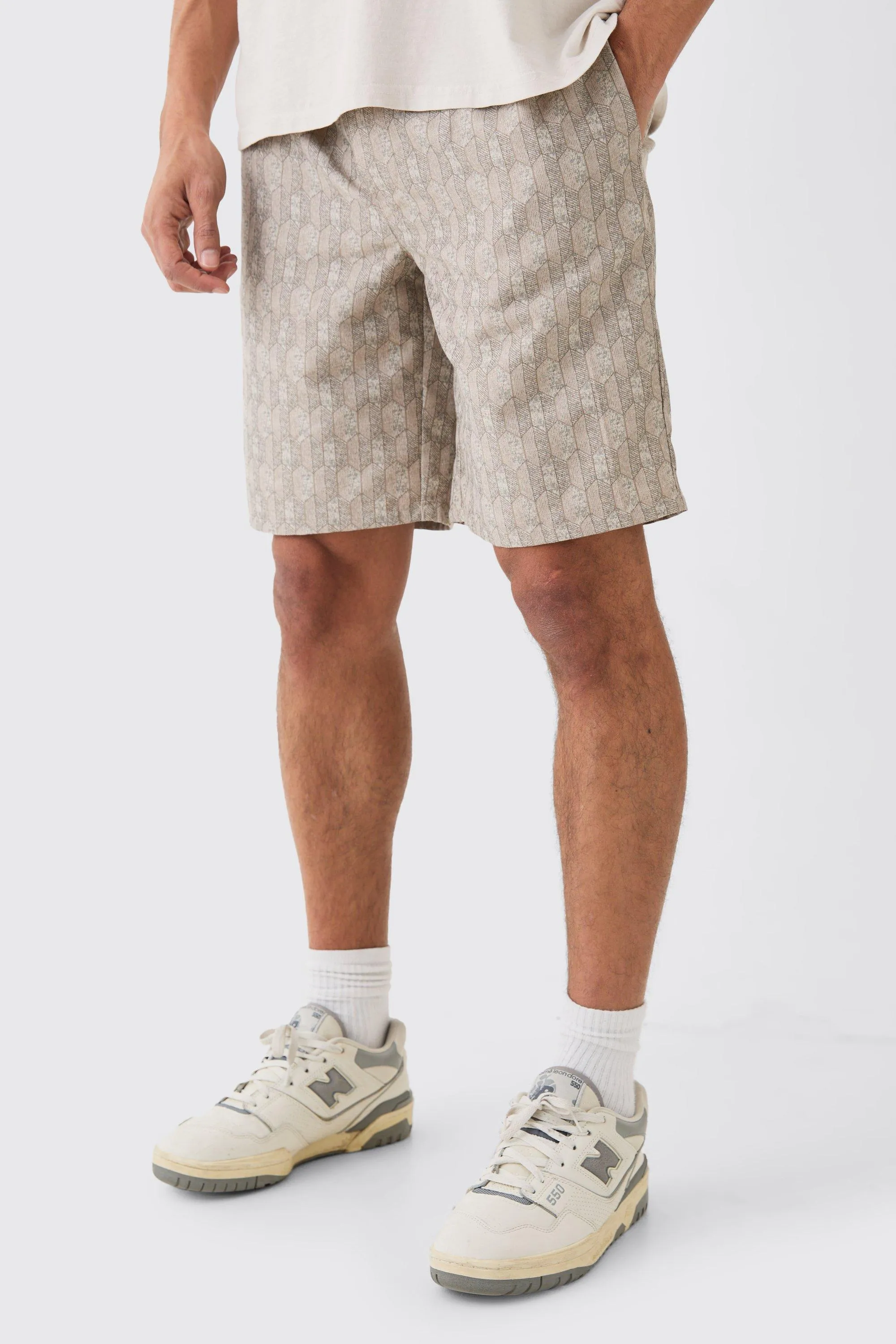 Elastic Waist Straight Woven Geo Short | boohooMAN UK