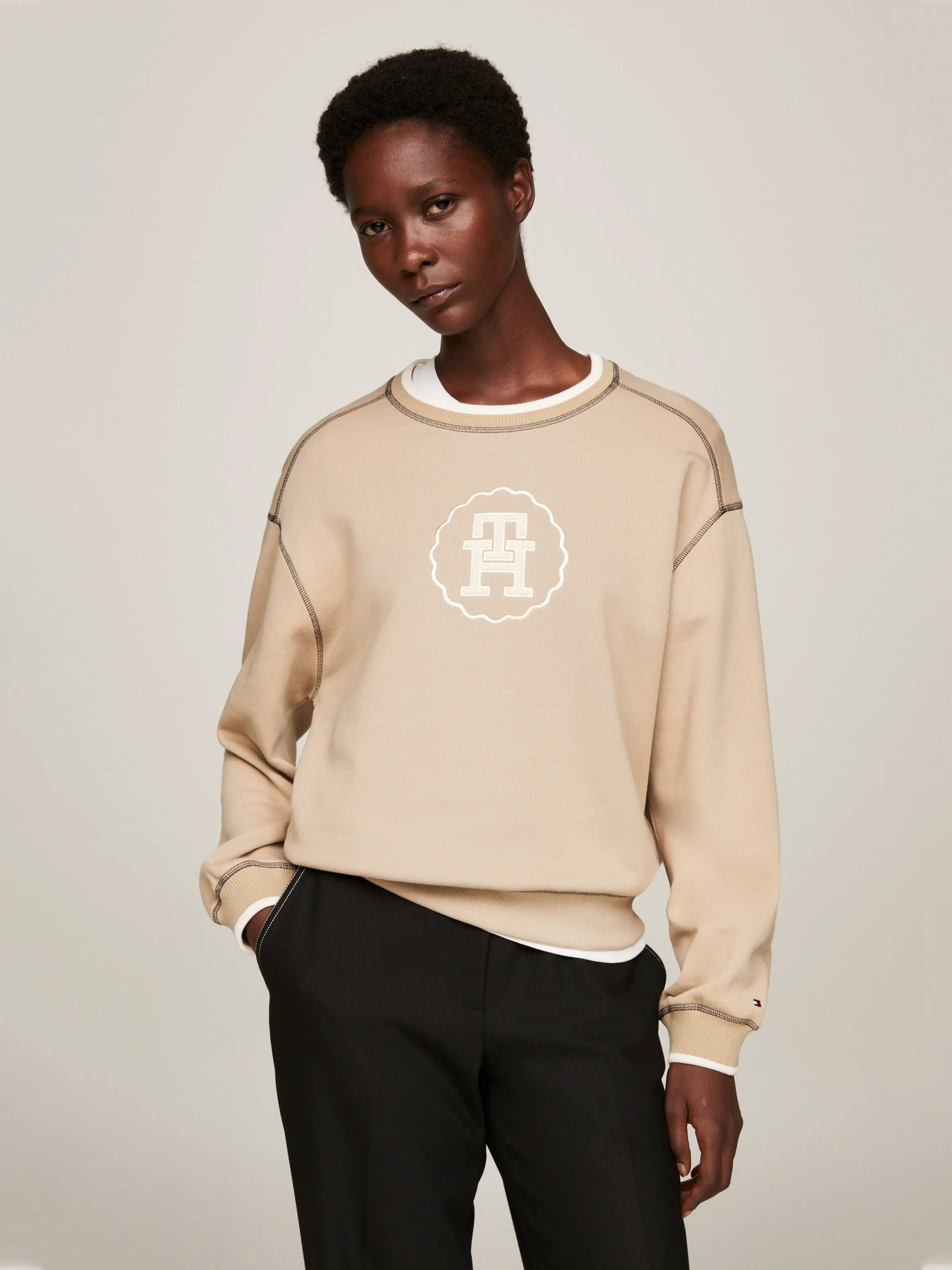 Modern Tipped Crew Neck Sweatshirt | Sweatshirts & Hoodies | Tommy Hilfiger