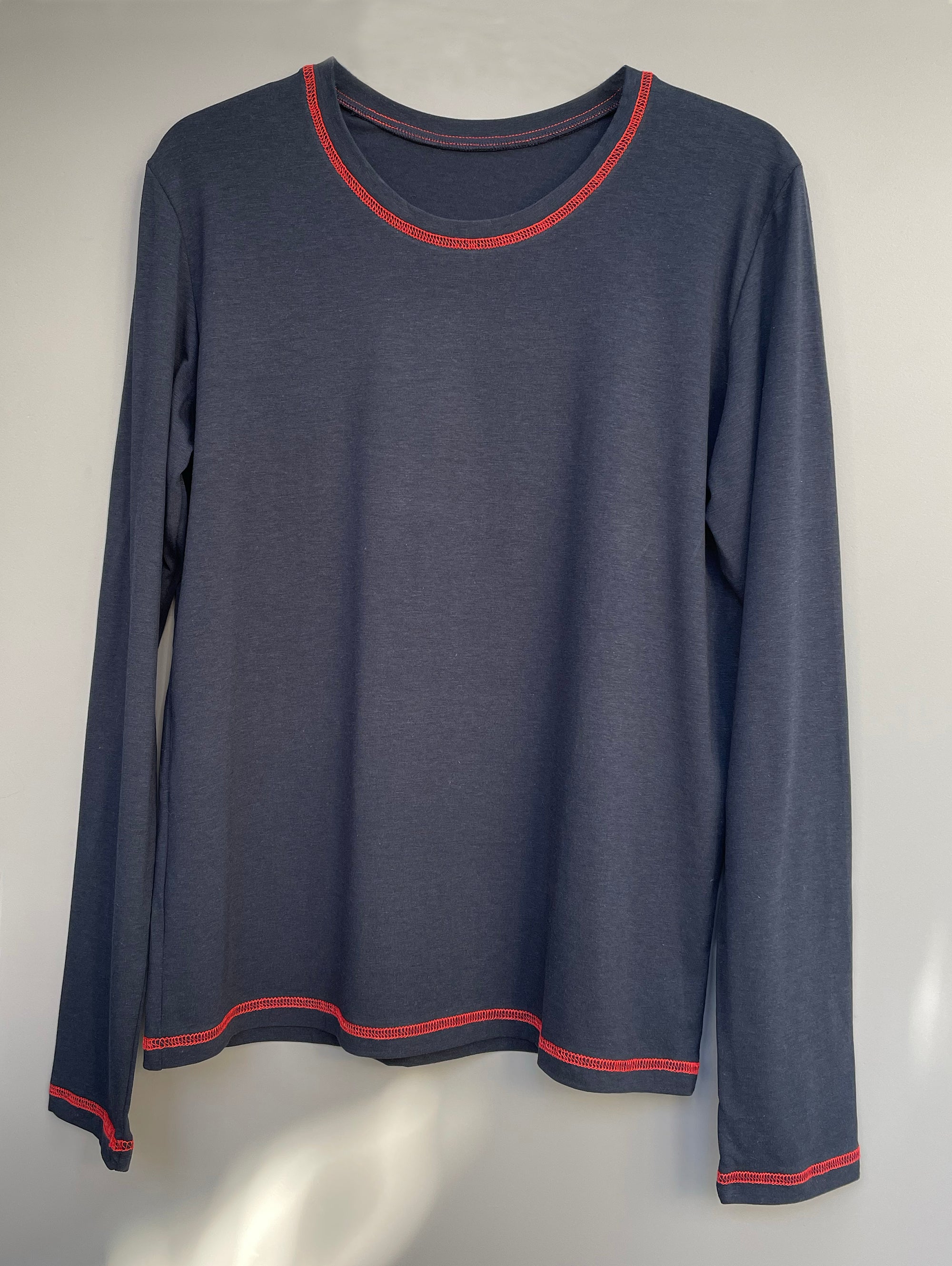 NAVY CONTRAST LONG SLEEVE