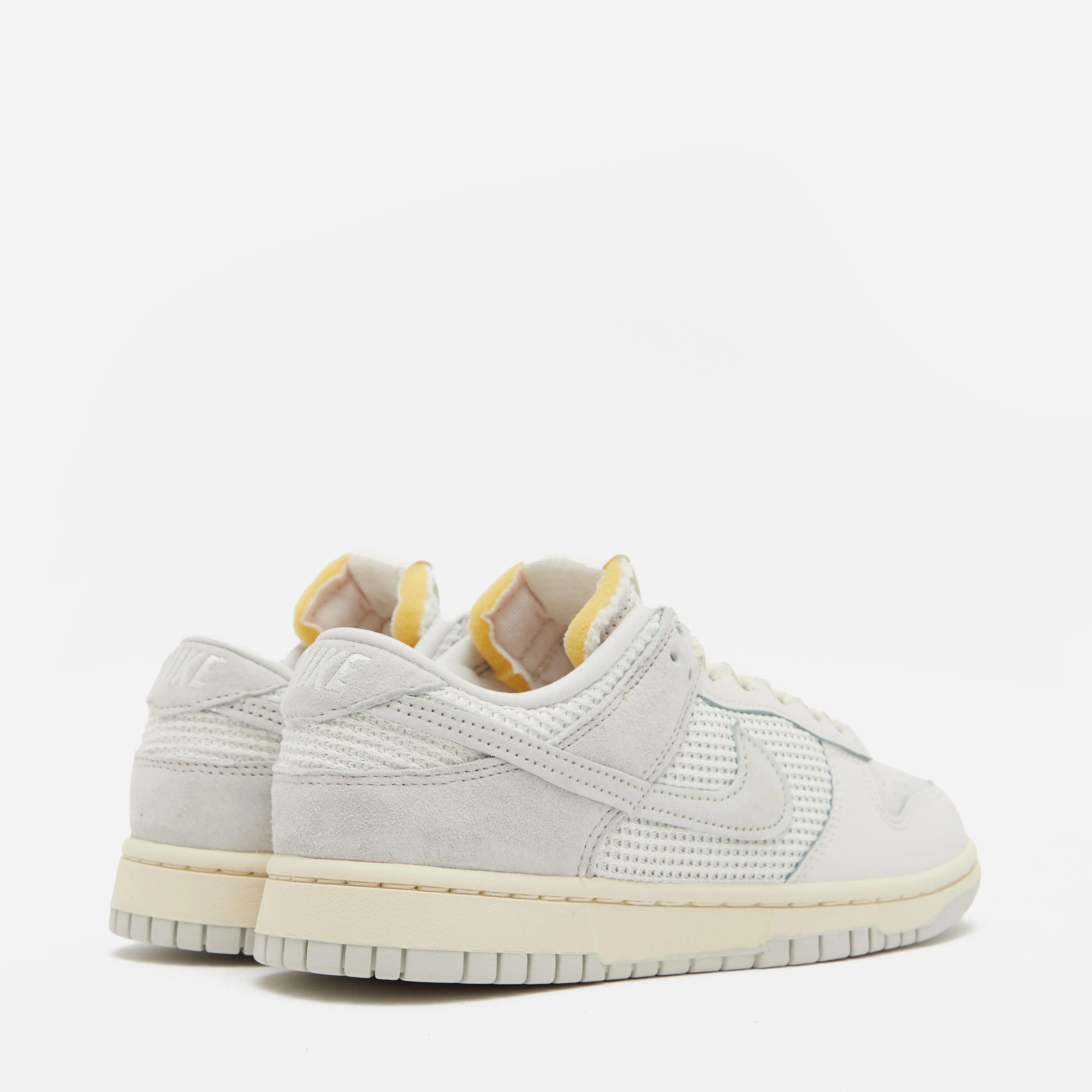 Nike Dunk Low Women's