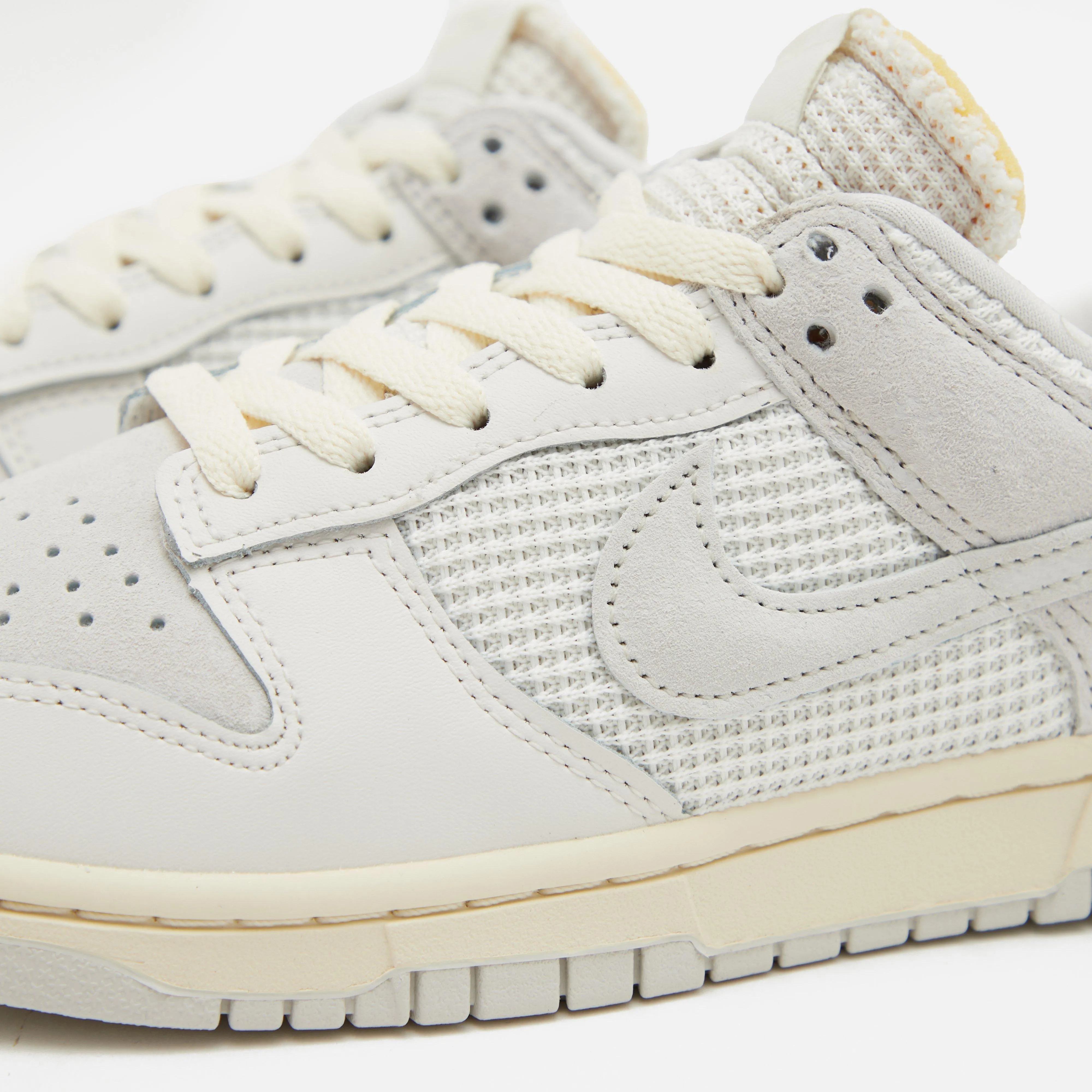 Nike Dunk Low Women's