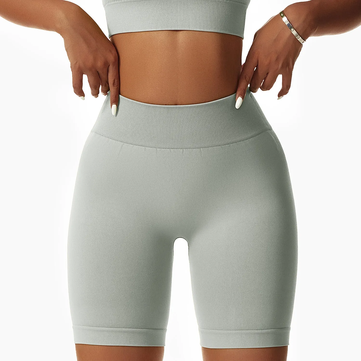 Seamless Breathable Scrunch Butt Shorts