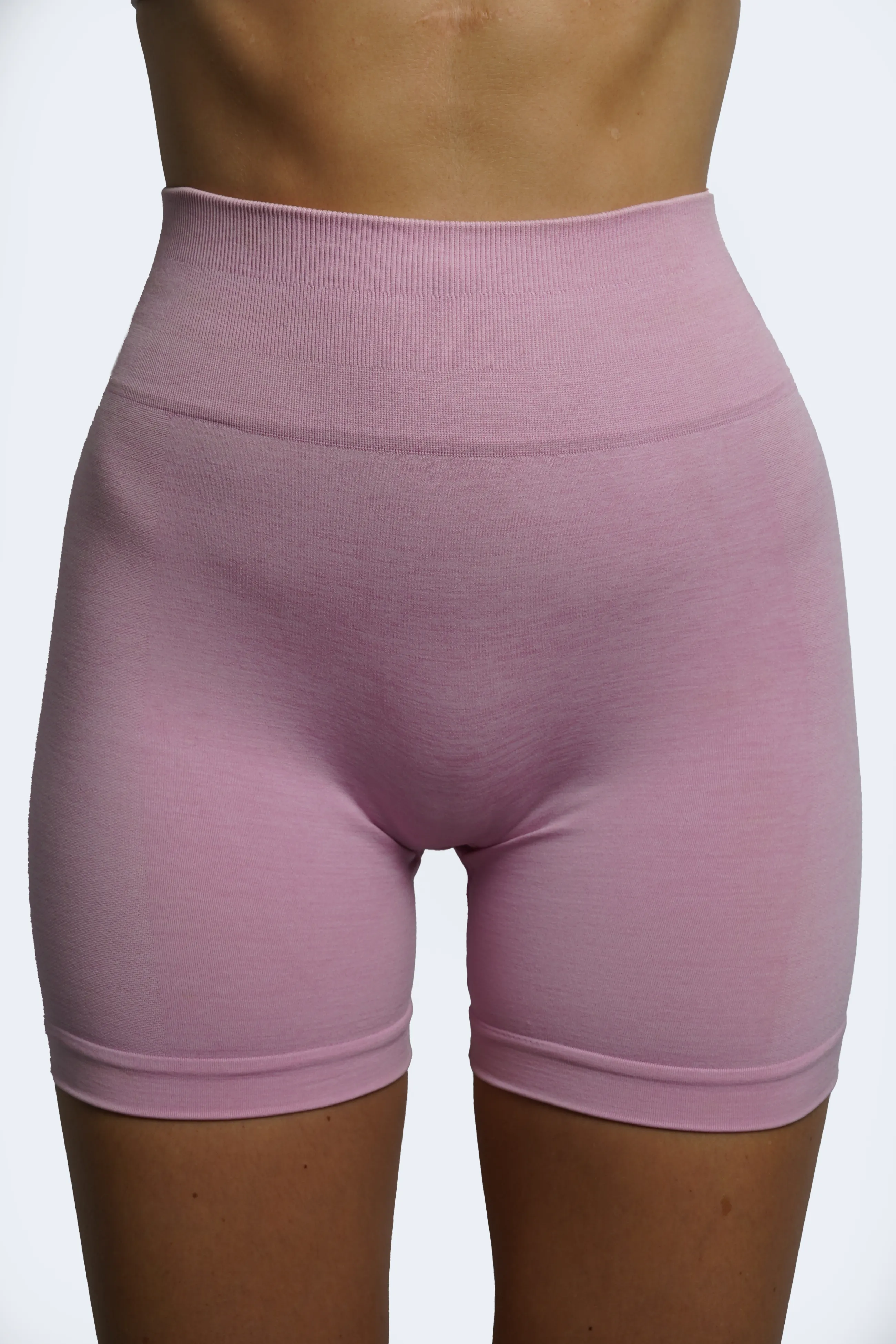 ULTRA SEAMLESS SCRUNCH SHORTS - PINK