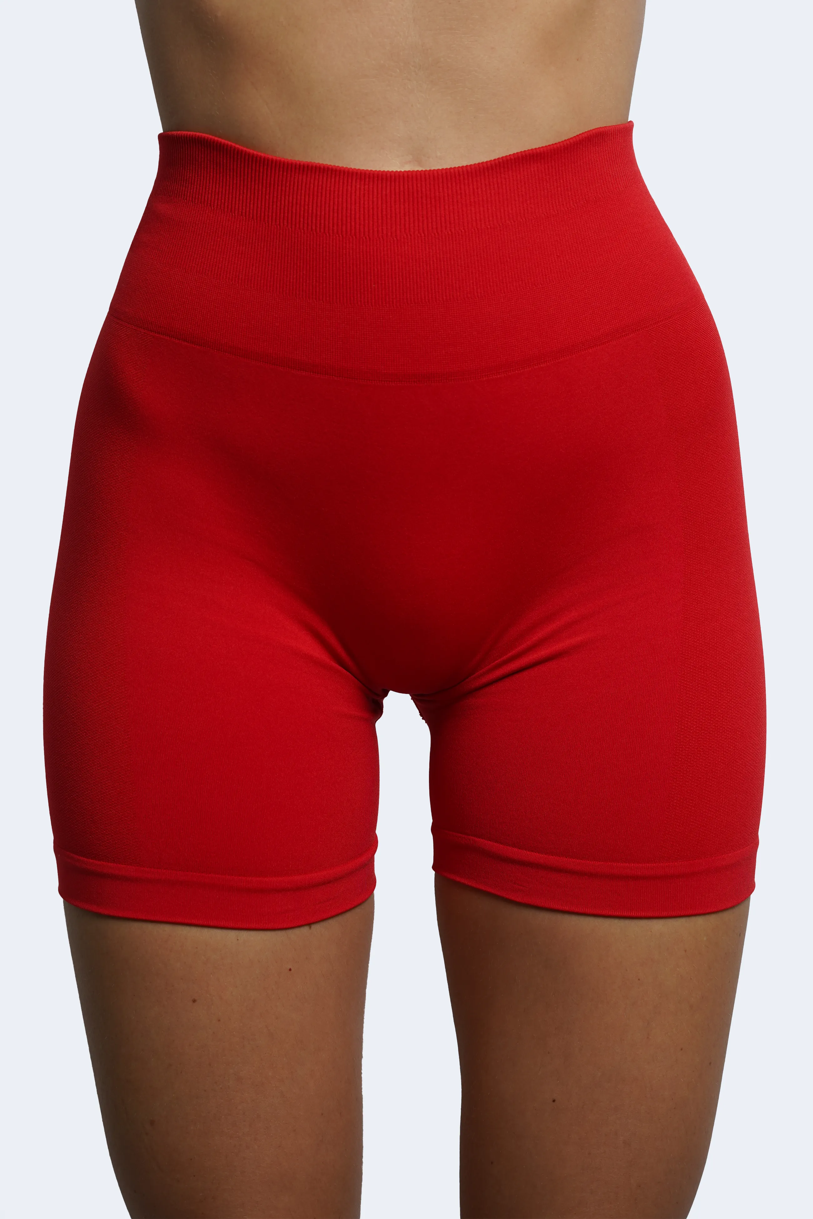 ULTRA SEAMLESS SCRUNCH SHORTS - RED